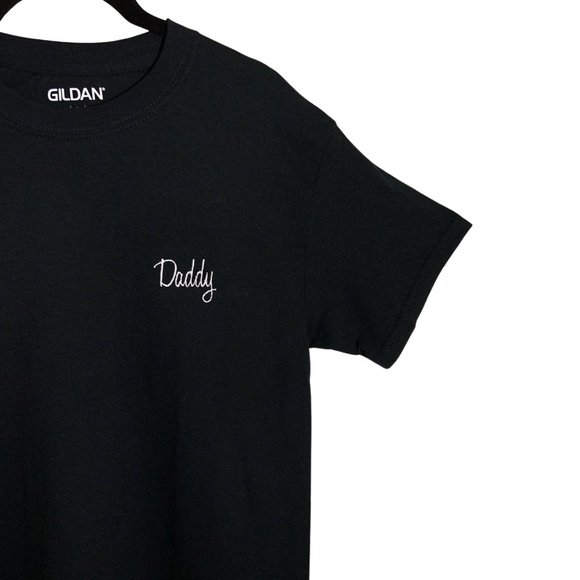 Embroidered "Daddy" Unisex T-Shirt Sizes S/M/L/1X/2X/3X/4X/5X - Picture 3 of 4